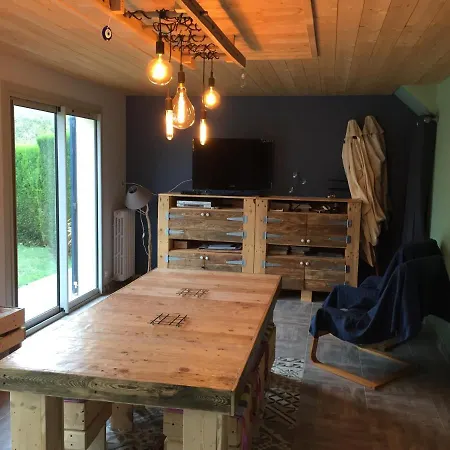 Maison Conviviale Dans Un Cadre Unique Essay