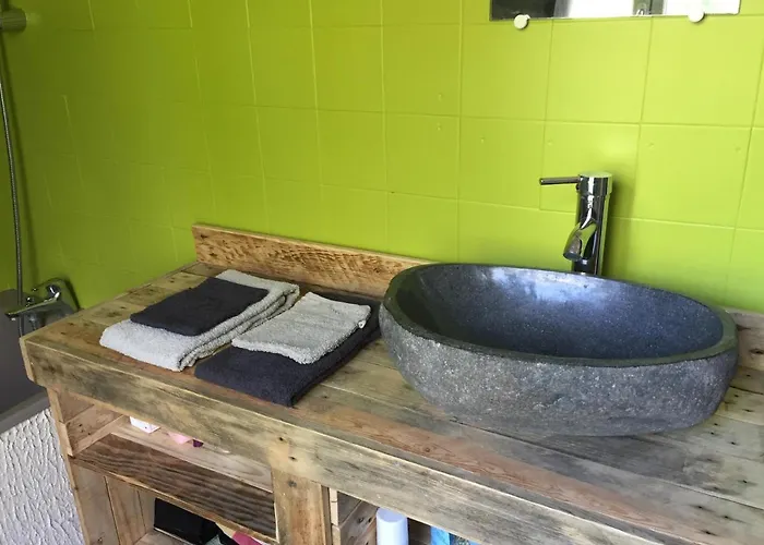 Maison Conviviale Dans Un Cadre Unique * Essay