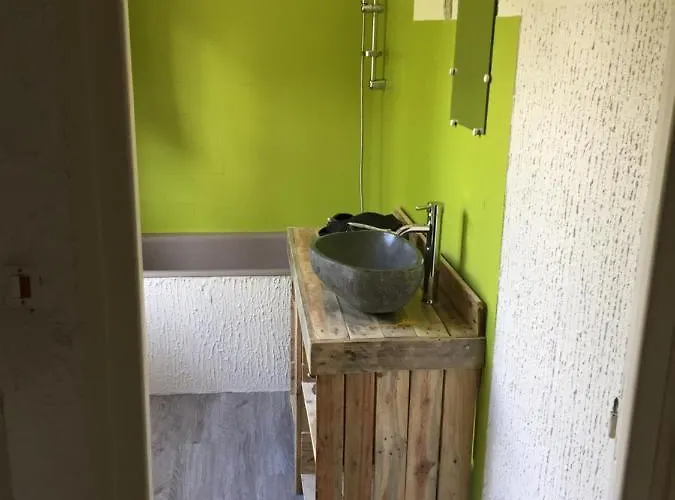 Maison Conviviale Dans Un Cadre Unique Essay